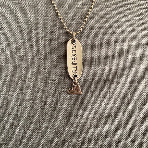 Serenity pendant with heart on beaded chain. - Picture 2 of 6